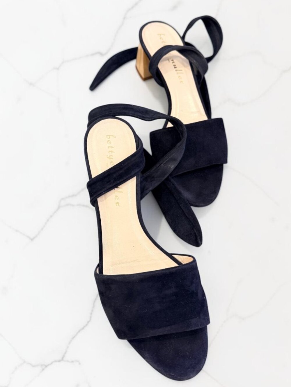 Bettye Muller Essence Block Heel Ankle Wrap Sandal in Navy Kid Suede Size 40/10